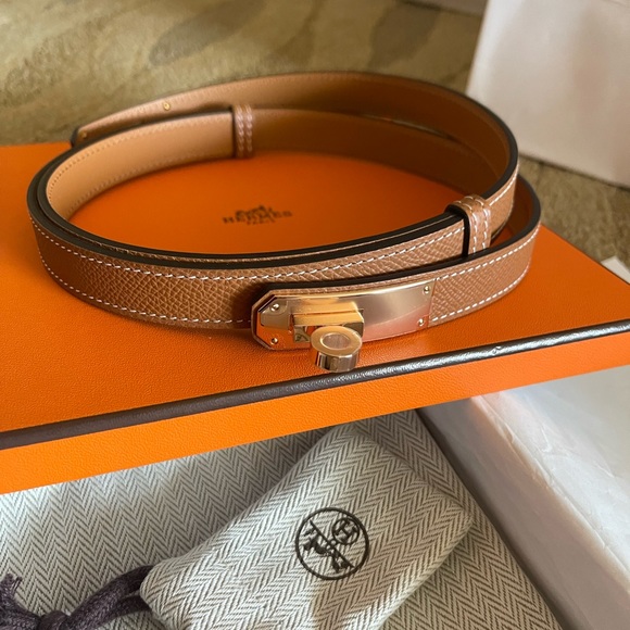 Pristine Hermes Kelly Belt, Gold Epsom leather + Gold hardware - Picture 4 of 6